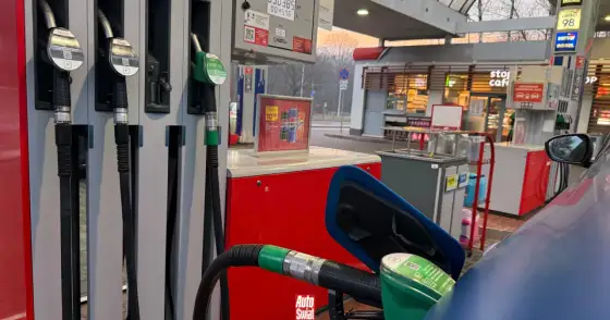 Ropa to diesel czy benzyna? Sprawdź, co tankujesz